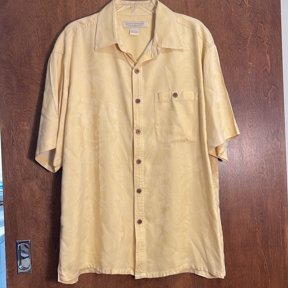 Island Republic 100% silk Hawaiian shirt, buttercream size XL